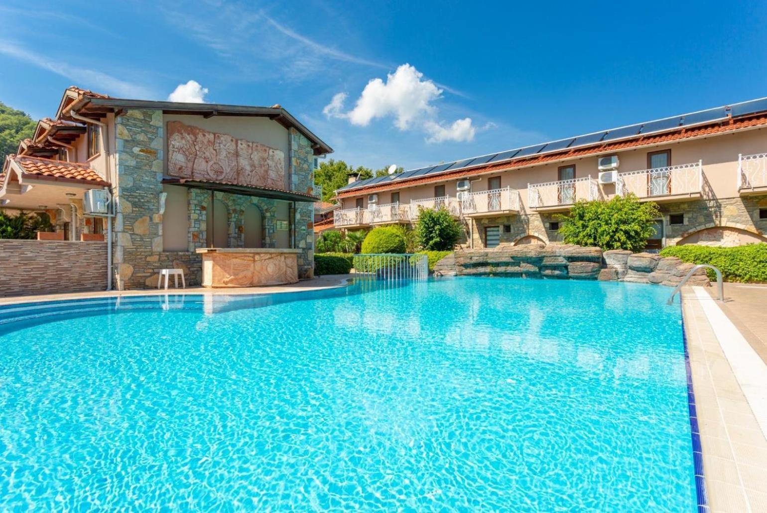Villa Ayla Paradise ดาลยัน ภายนอก รูปภาพ